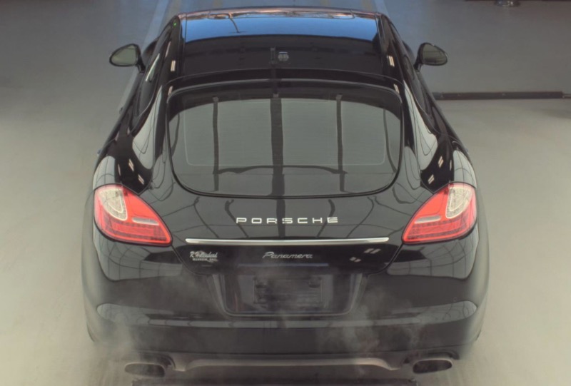 Porsche Panamera 4 2011