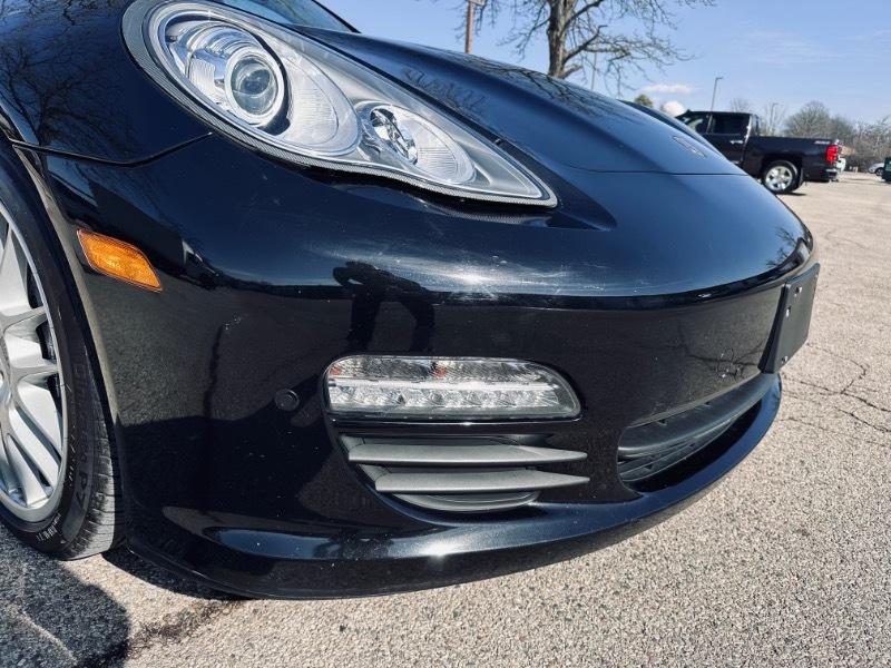 Porsche Panamera 4 2011