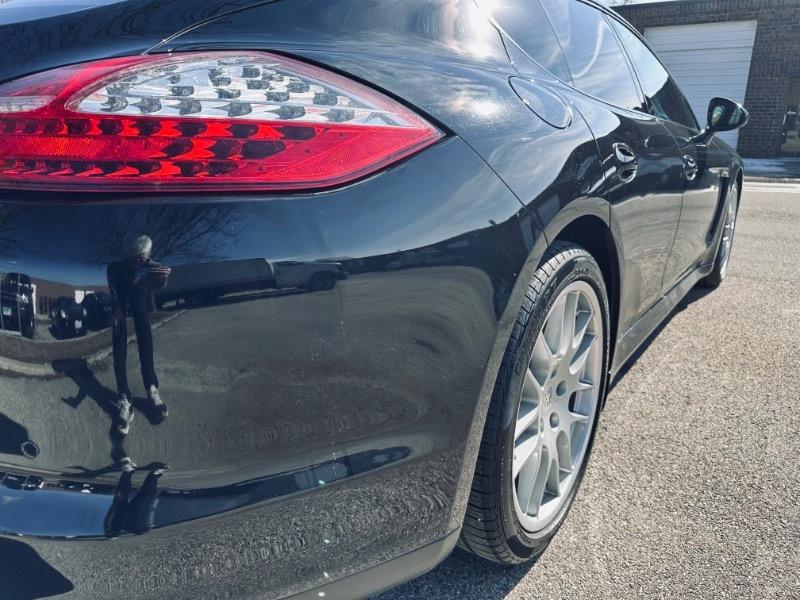 Porsche Panamera 4 2011