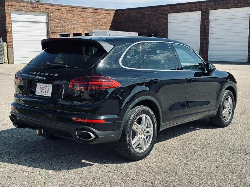 Porsche Cayenne Base 2016