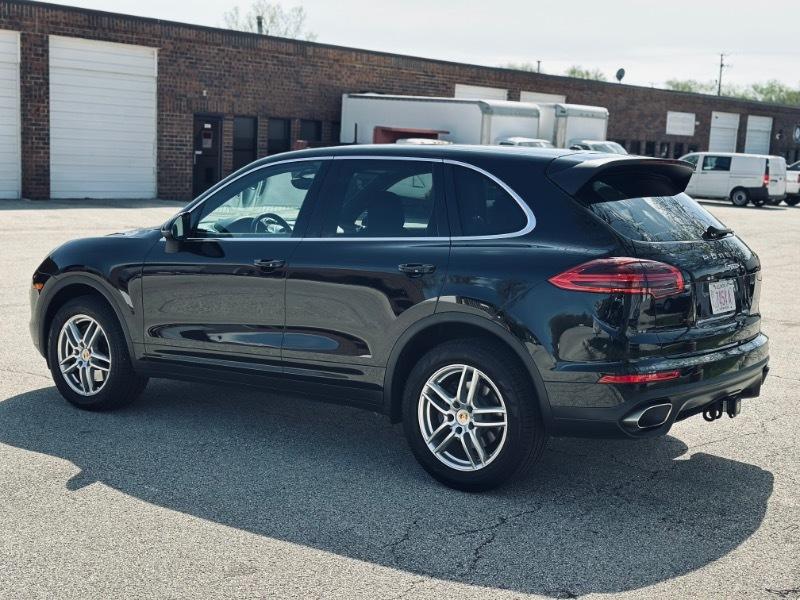 Porsche Cayenne Base 2016