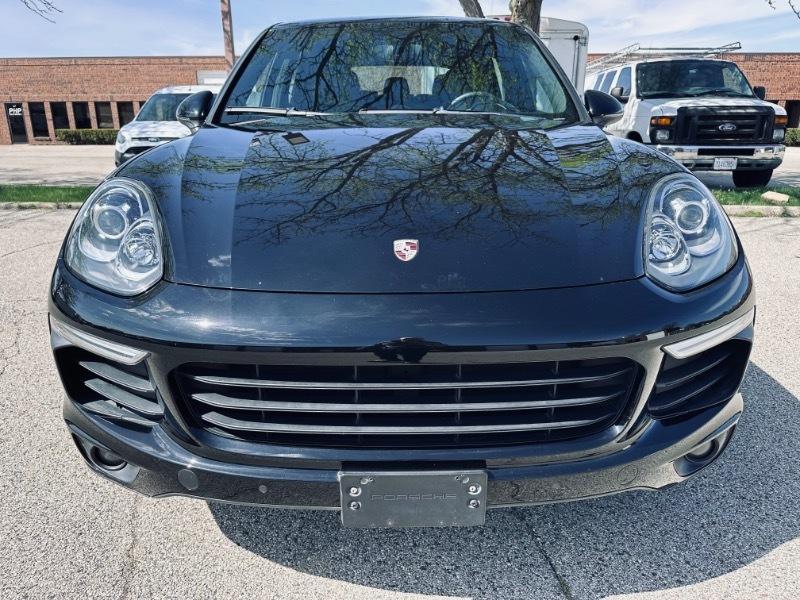 Porsche Cayenne Base 2016