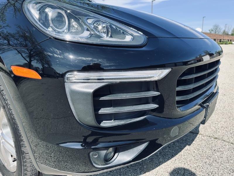 Porsche Cayenne Base 2016