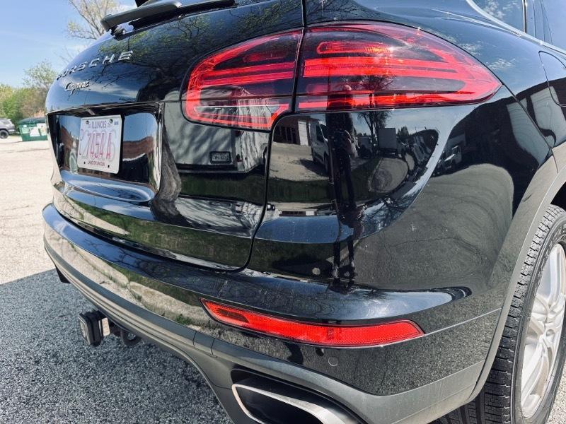 Porsche Cayenne Base 2016