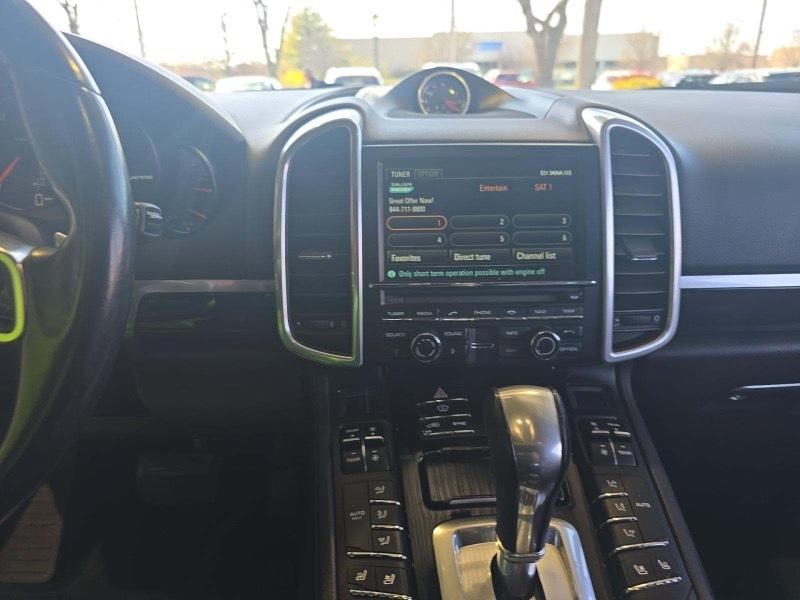 Porsche Cayenne Base 2016