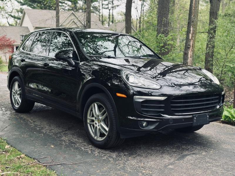 Porsche Cayenne Base 2016