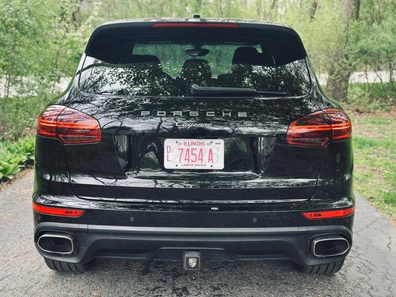 Porsche Cayenne Base 2016