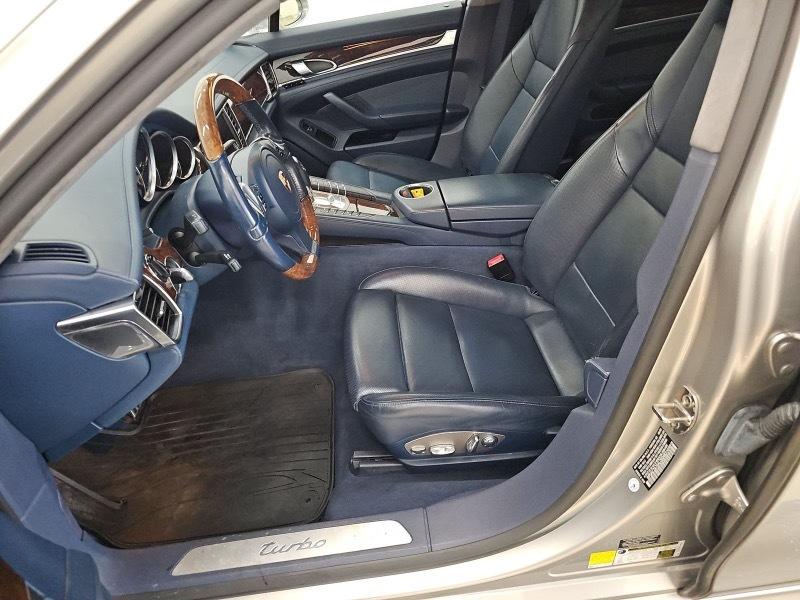 Porsche Panamera Turbo 2010