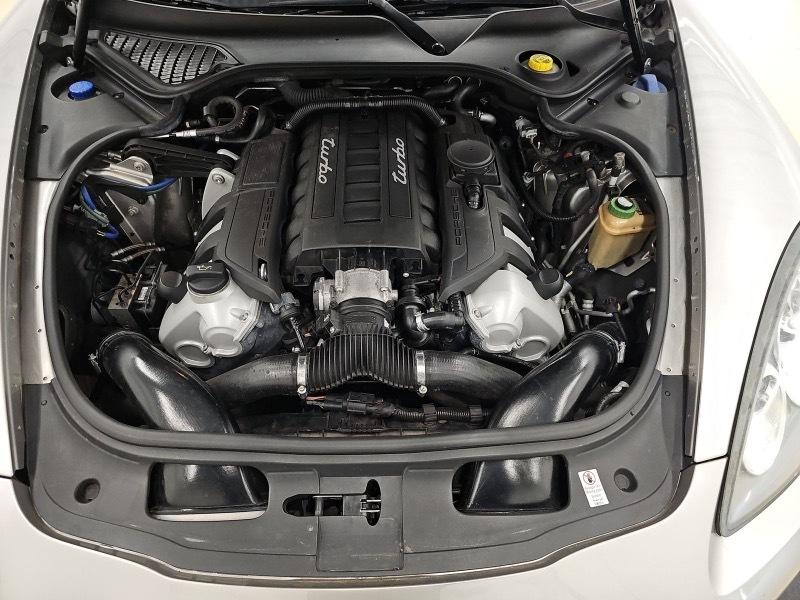 Porsche Panamera Turbo 2010