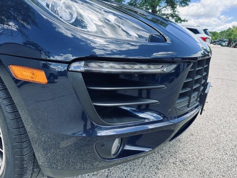 Porsche Macan  2018