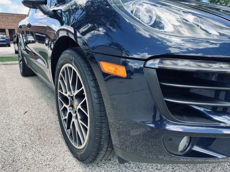 Porsche Macan  2018