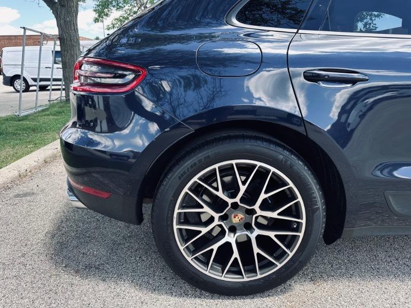 Porsche Macan  2018