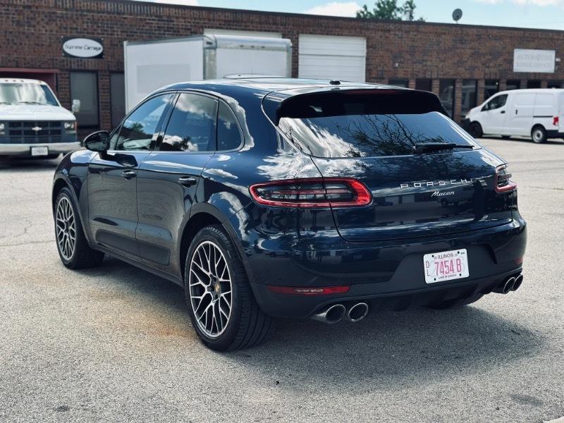 Porsche Macan  2018