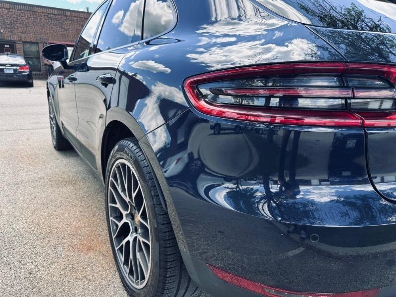 Porsche Macan  2018