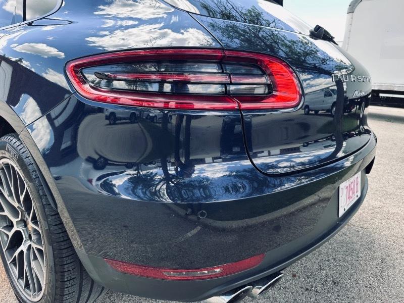 Porsche Macan  2018