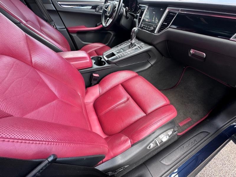 Porsche Macan  2018