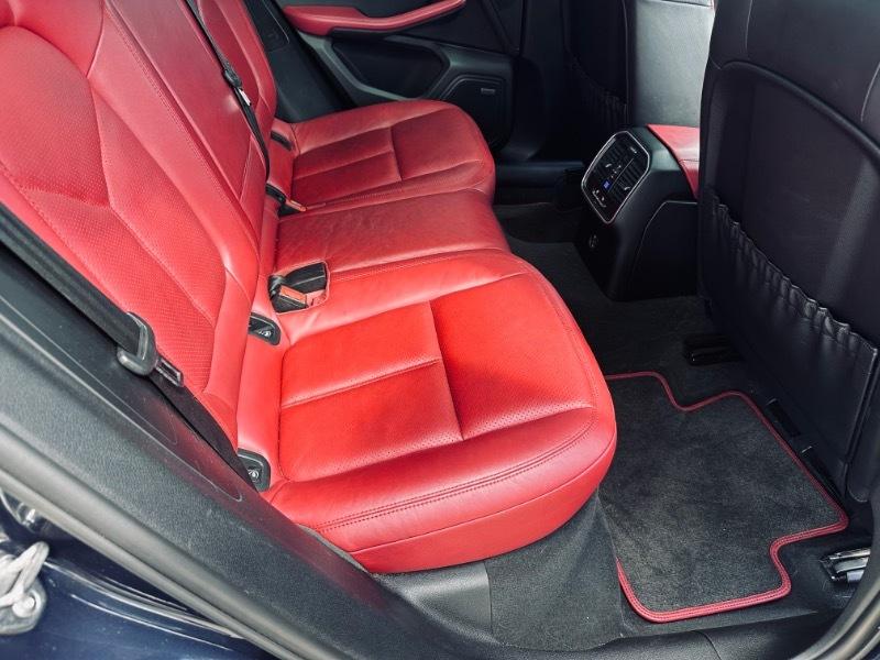 Porsche Macan  2018