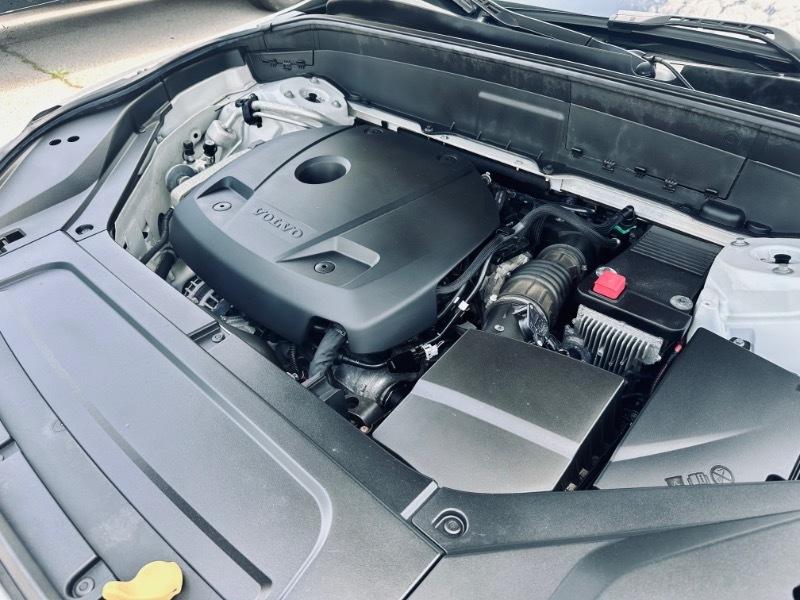 Volvo XC90 T6 Momentum AWD 2018