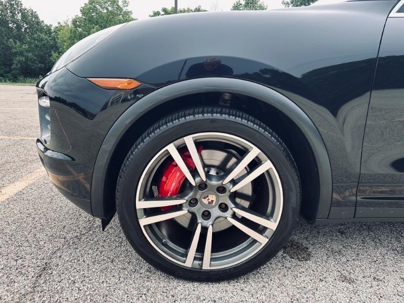 Porsche Cayenne Turbo 2011