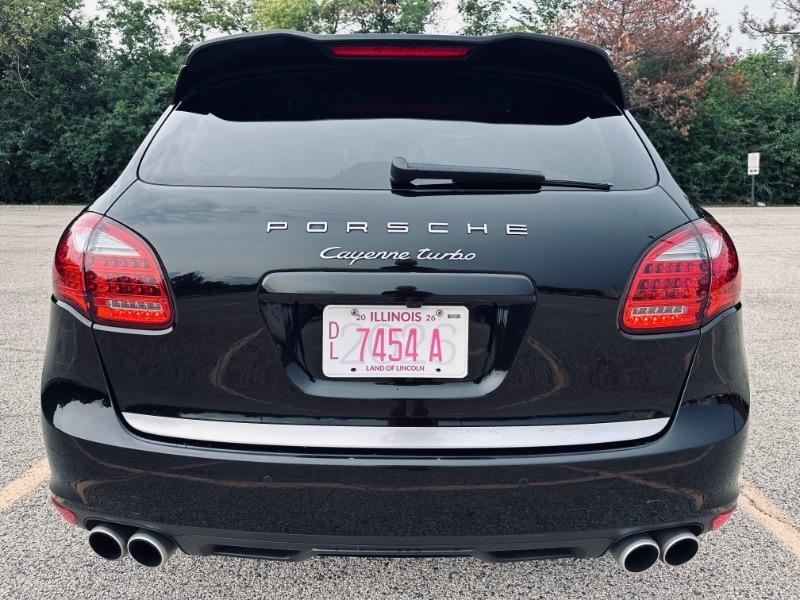 Porsche Cayenne Turbo 2011