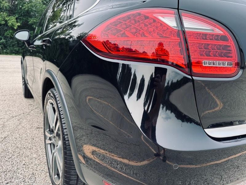 Porsche Cayenne Turbo 2011