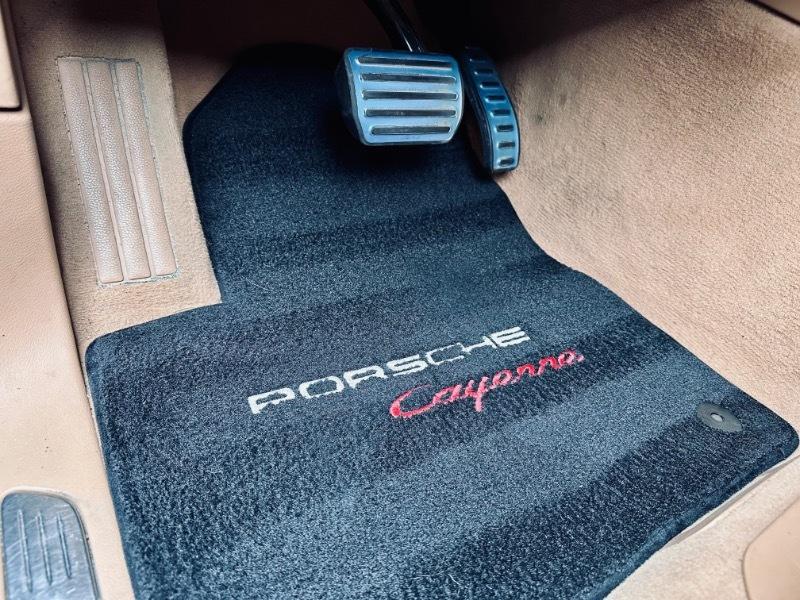 Porsche Cayenne Turbo 2011