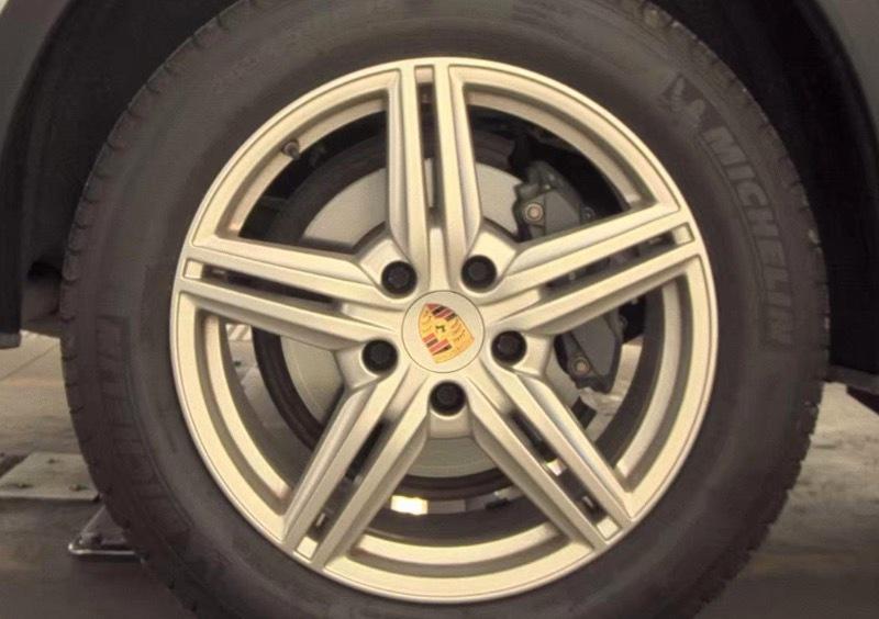 Porsche Cayenne Base 2016