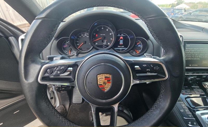 Porsche Cayenne Base 2016