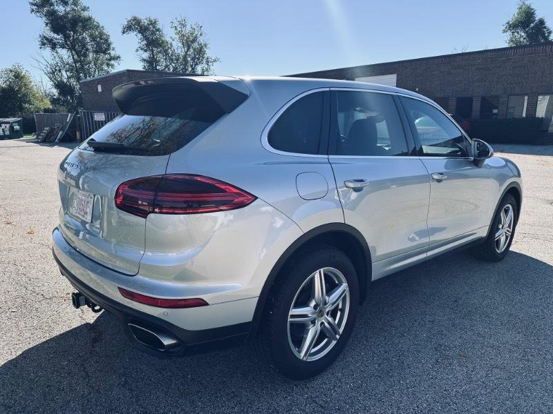 Porsche Cayenne Base 2016