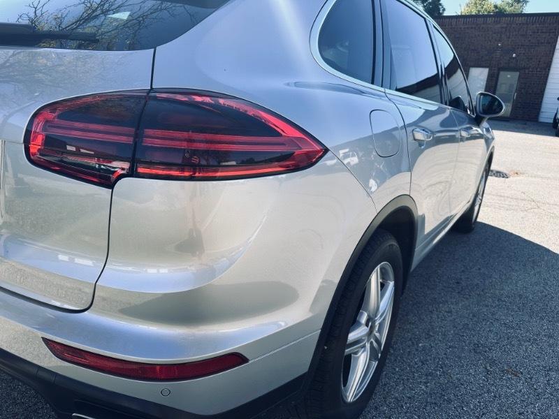 Porsche Cayenne Base 2016