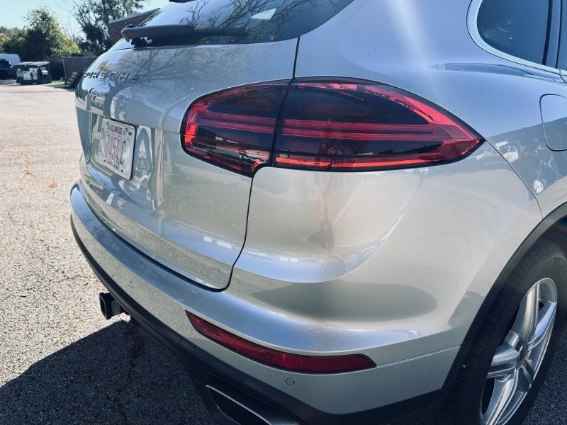 Porsche Cayenne Base 2016