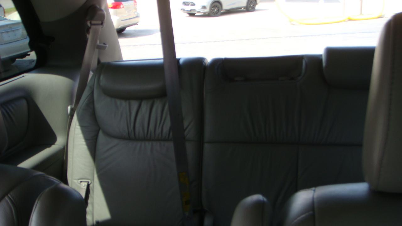 Toyota Sienna XLE 2010