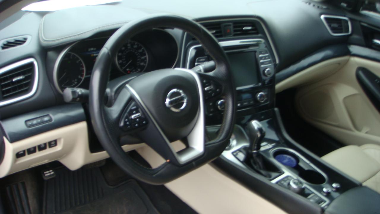 Nissan Maxima Platinum 2022