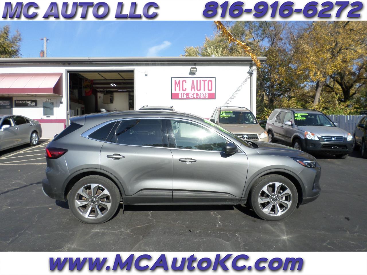 2023 Ford Escape Platinum Hybrid AWD