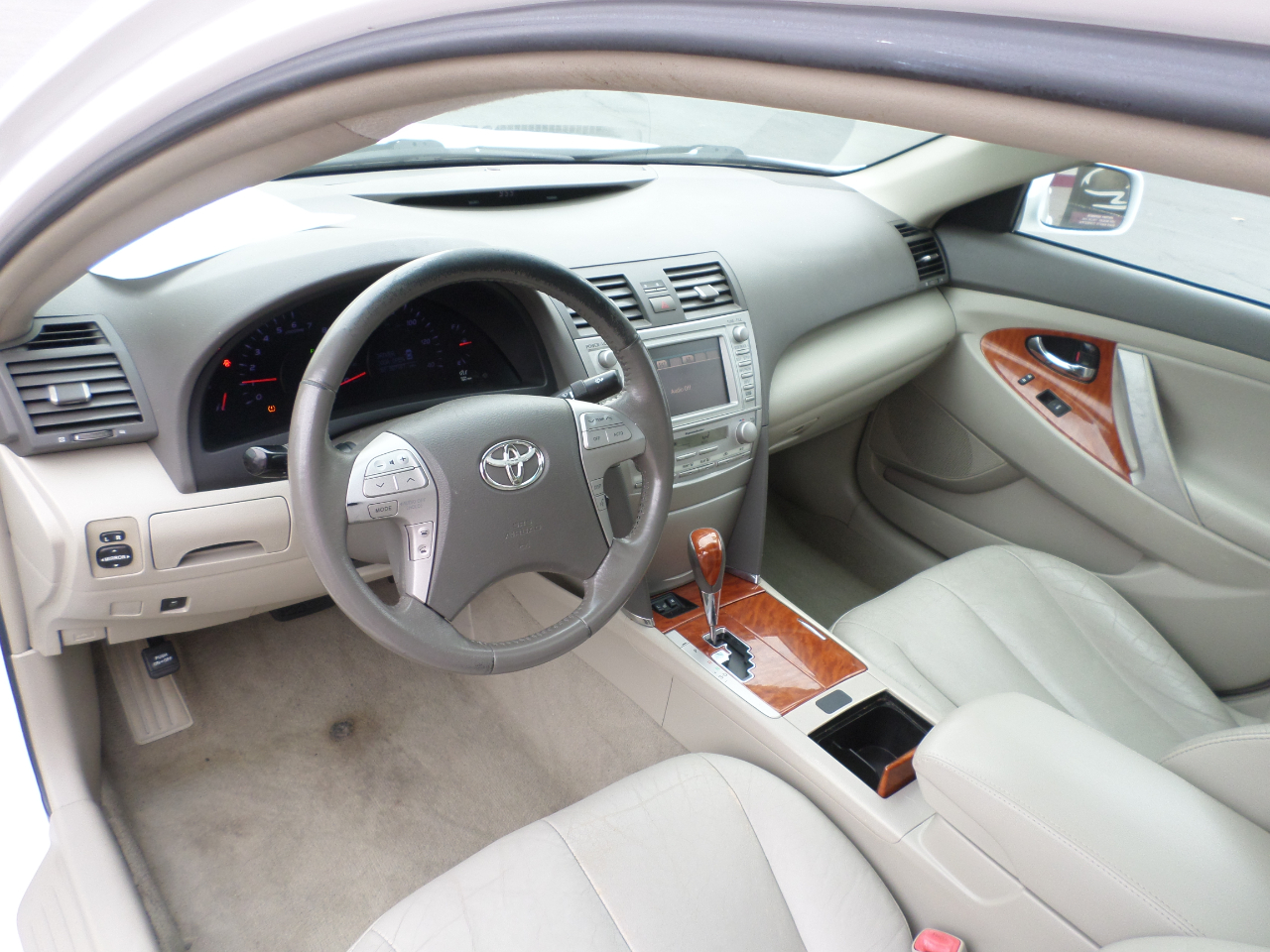 Toyota Camry XLE 2011