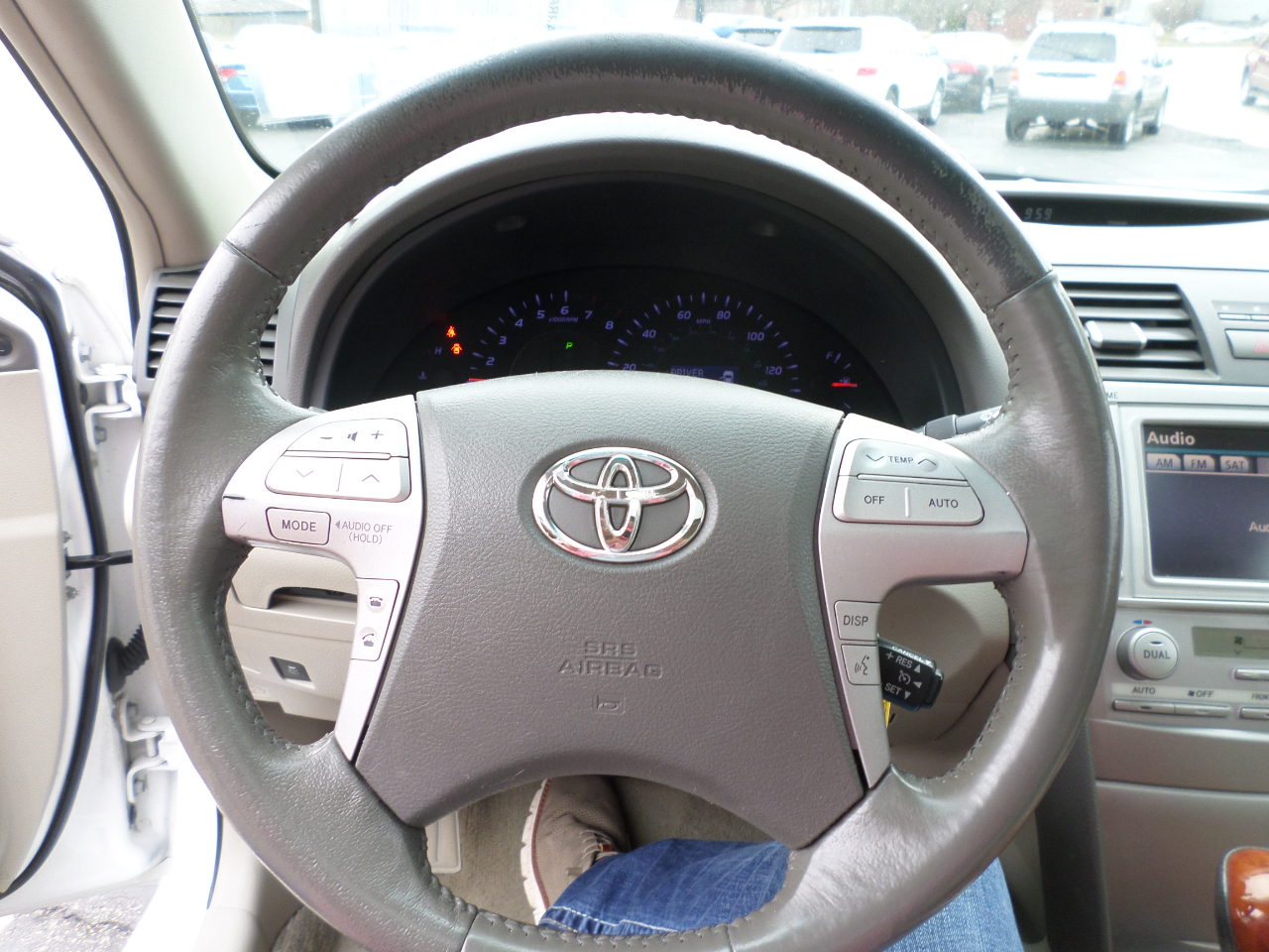 Toyota Camry XLE 2011