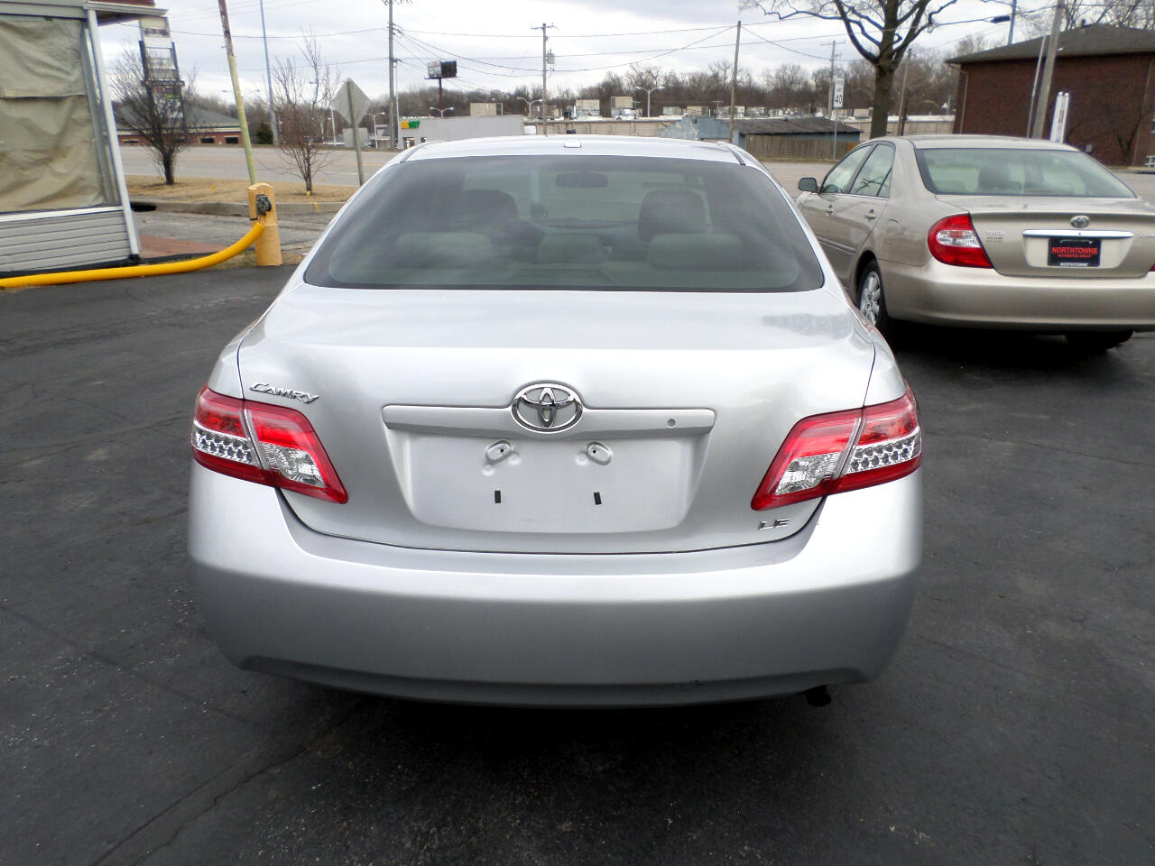 Toyota Camry LE 4D Sedan 2011
