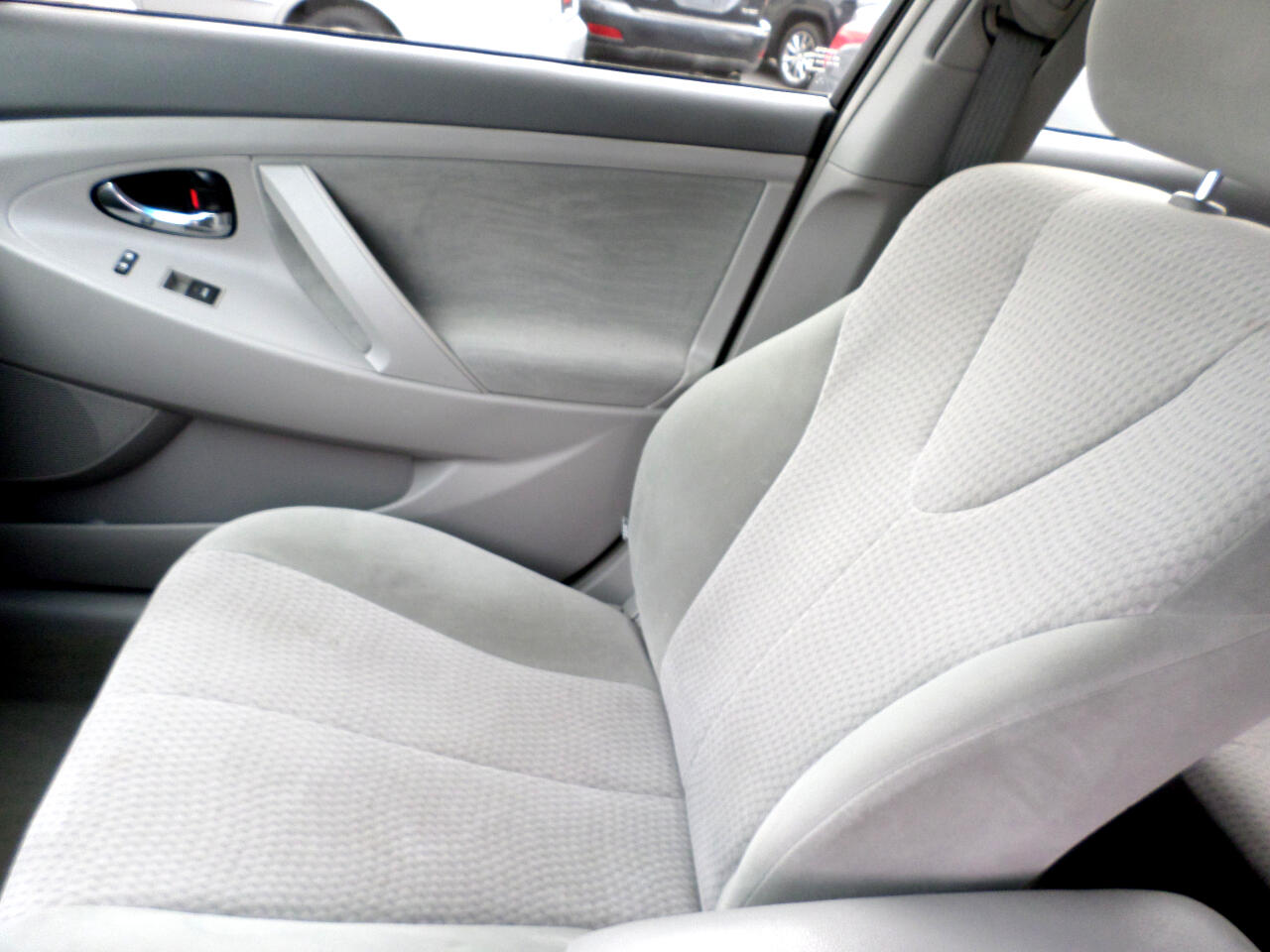 Toyota Camry LE 4D Sedan 2011