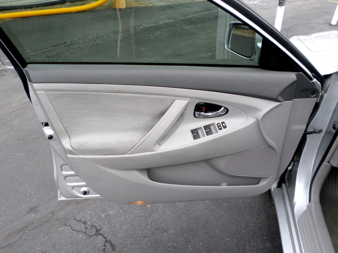 Toyota Camry LE 4D Sedan 2011