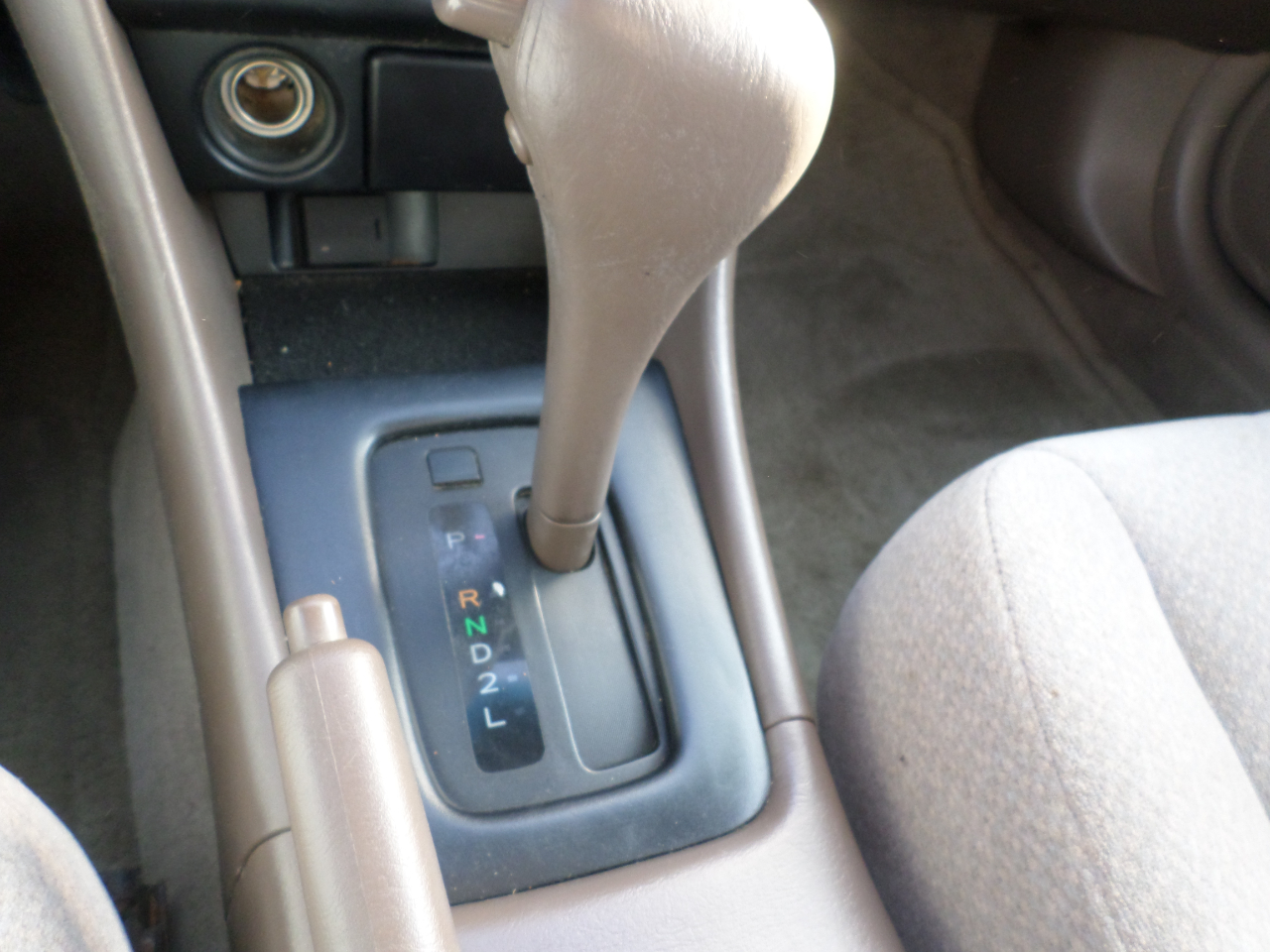 Toyota Camry LE V6 2000