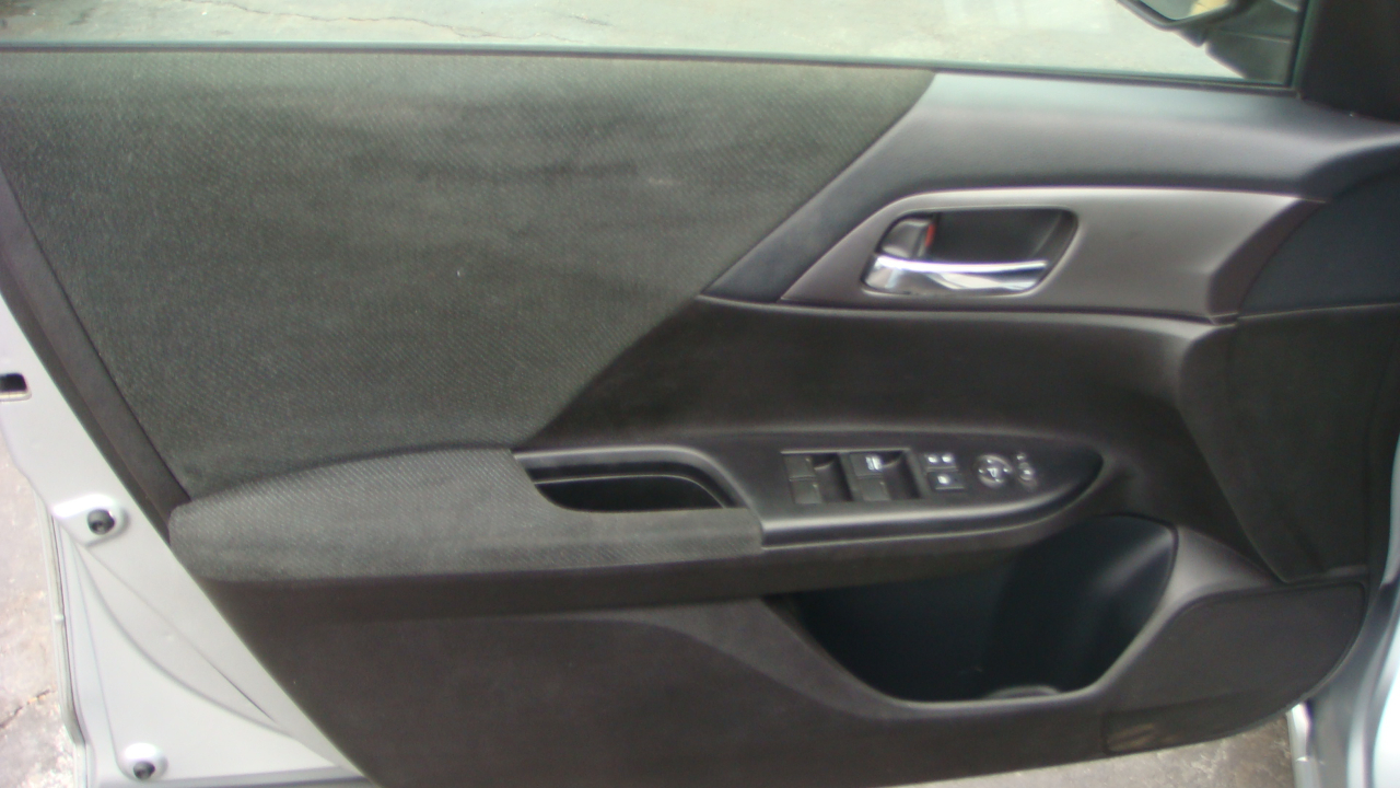 Honda Accord LX sedan 2013