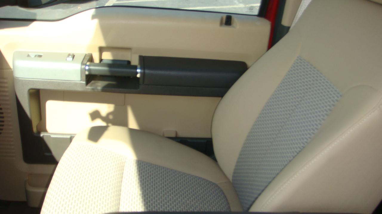 Ford F-350 SD XLT Crew Cab 4WD 2016