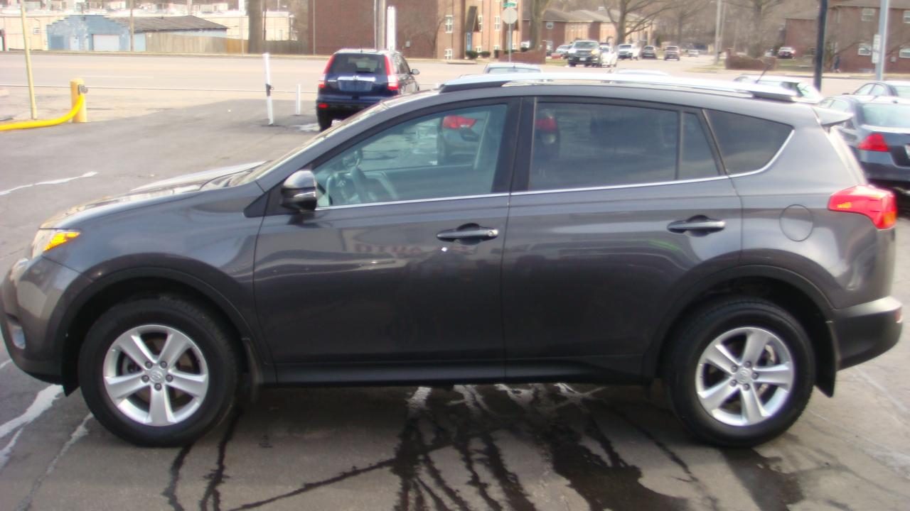 Toyota RAV4 XLE AWD 2013