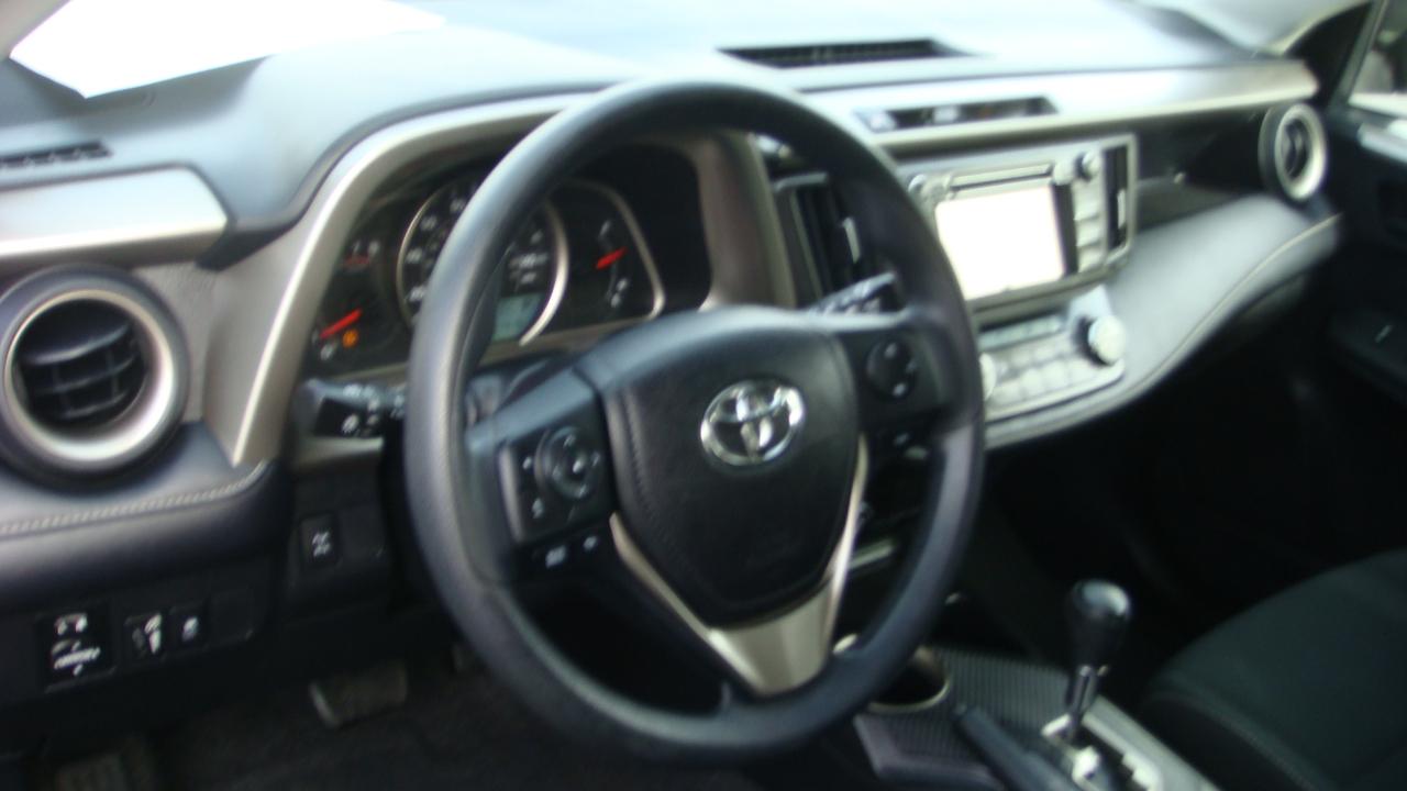 Toyota RAV4 XLE AWD 2013