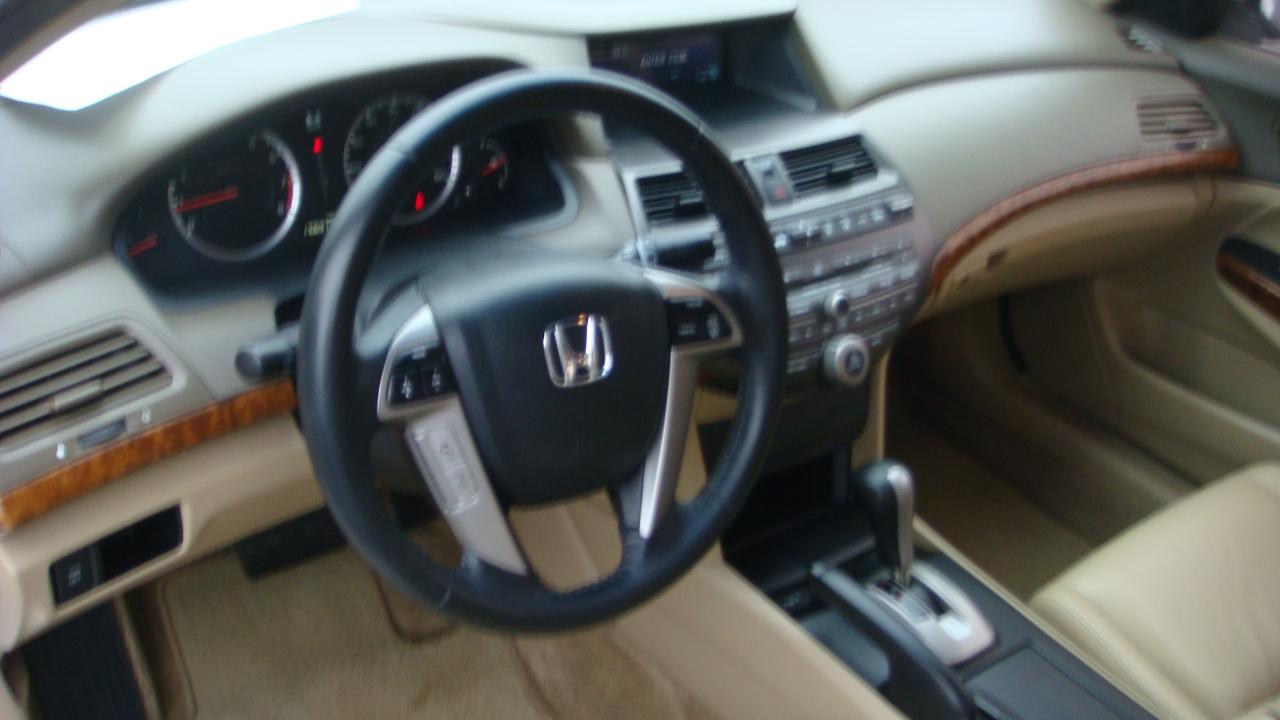 Honda Accord  2010