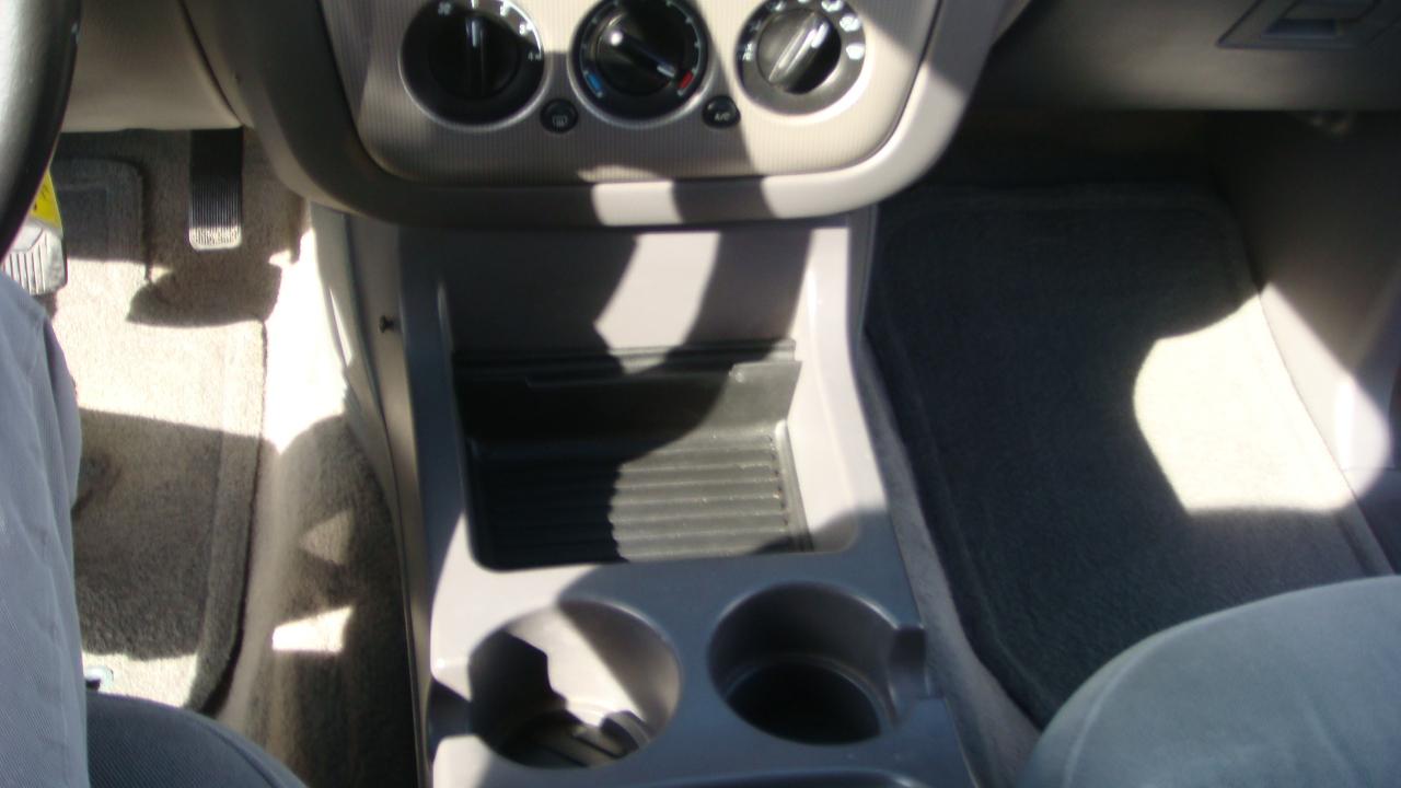 Ford Explorer XLT 4.0L 4WD 2004