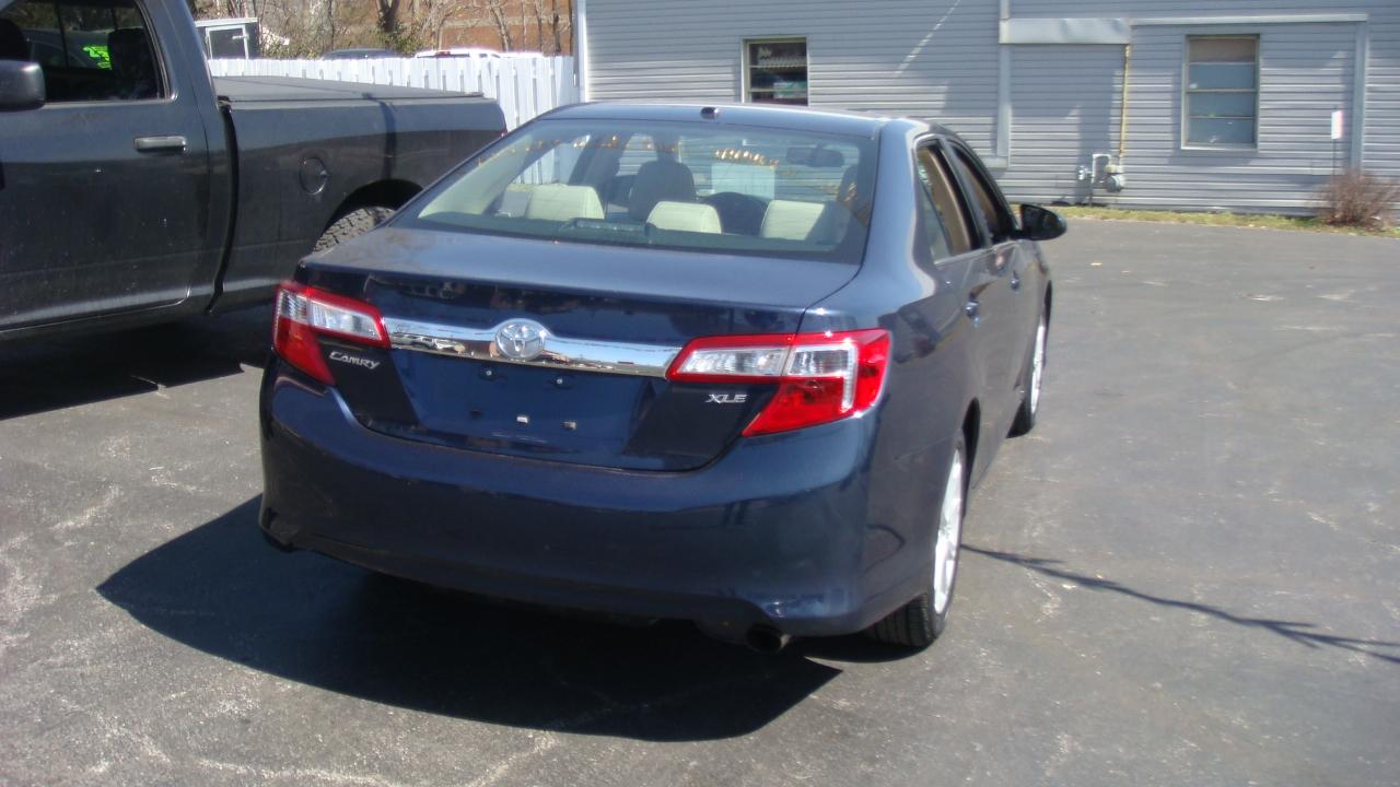 Toyota Camry XLE 2014