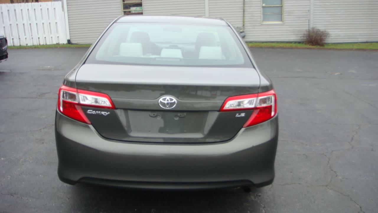 Toyota Camry SE 2012