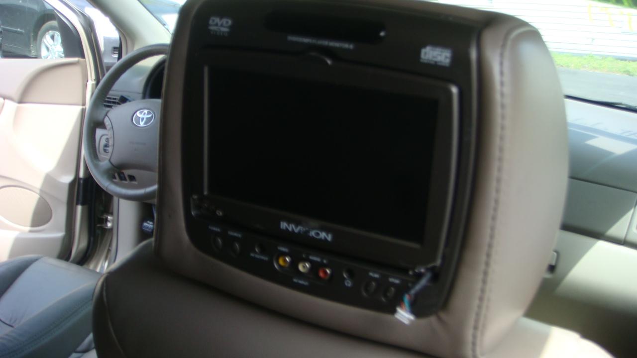 Toyota Sienna XLE 2010