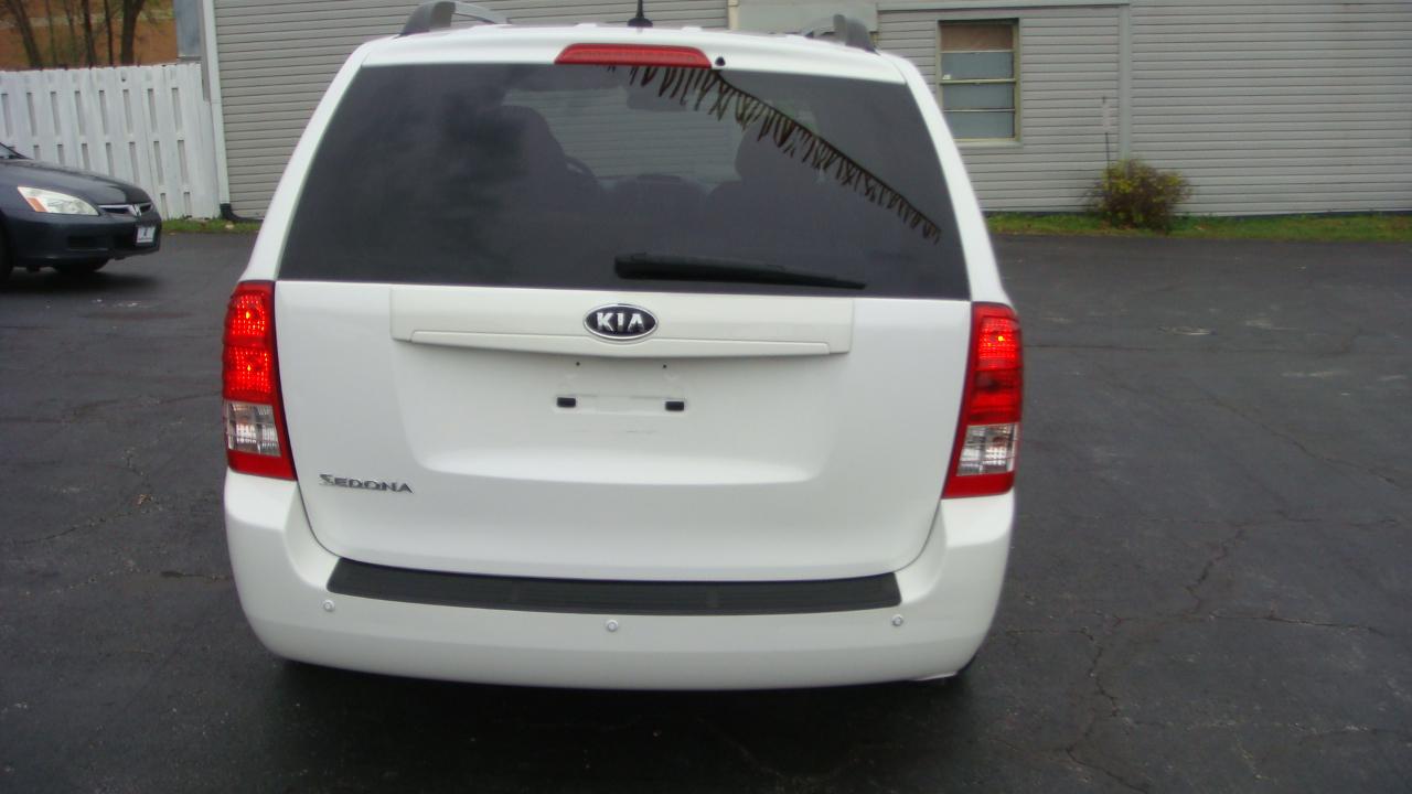Kia Sedona LX 2012